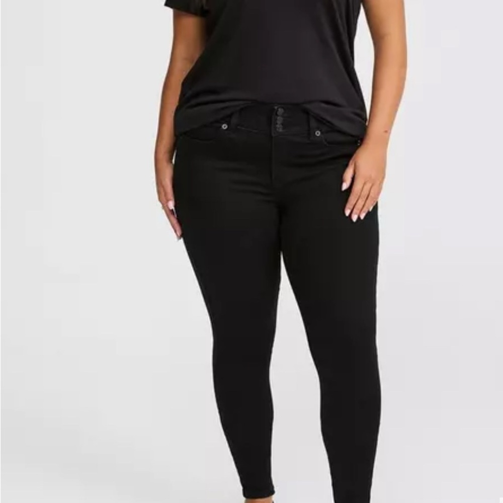 Torrid Women's Classic Black Skinny Jeans